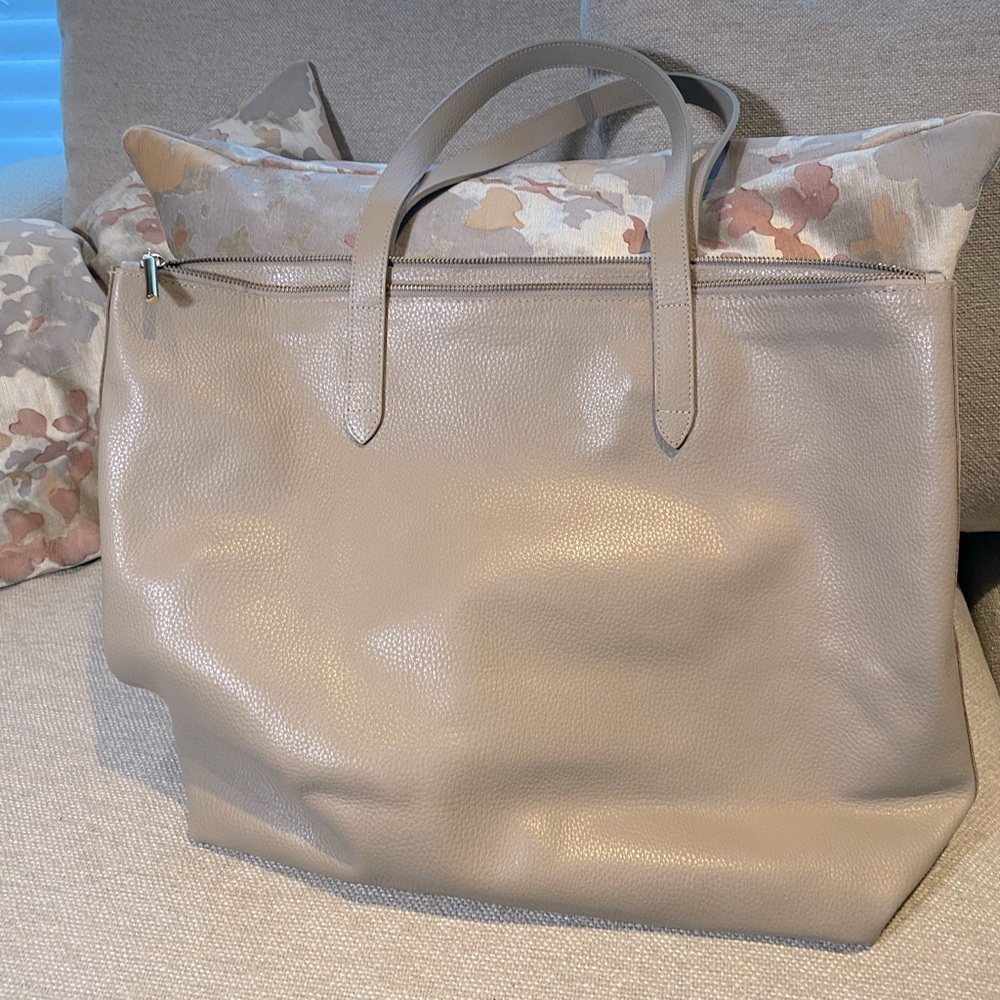 Cuyana Classic Leather Tote, Cappuccino